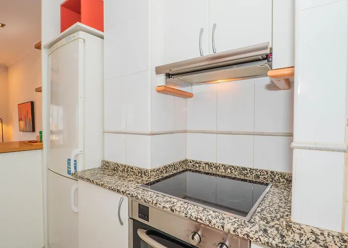 Ybh Alfonso Xiii, 28 *